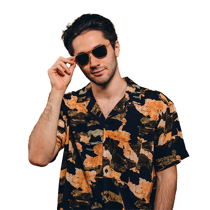 Man with sunglasses and hawaiian shirt